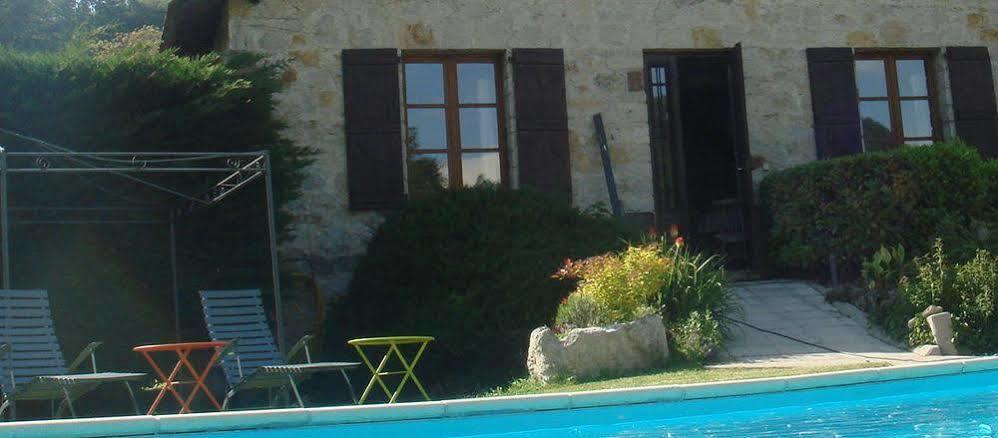 Logis Hotel Restaurant L'Auberge Du Chateau Muret-le-Château Buitenkant foto