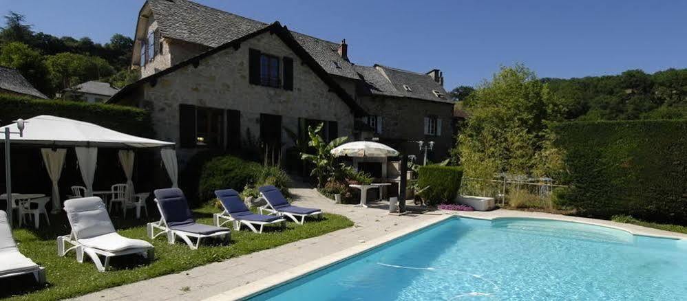 Logis Hotel Restaurant L'Auberge Du Chateau Muret-le-Château Buitenkant foto